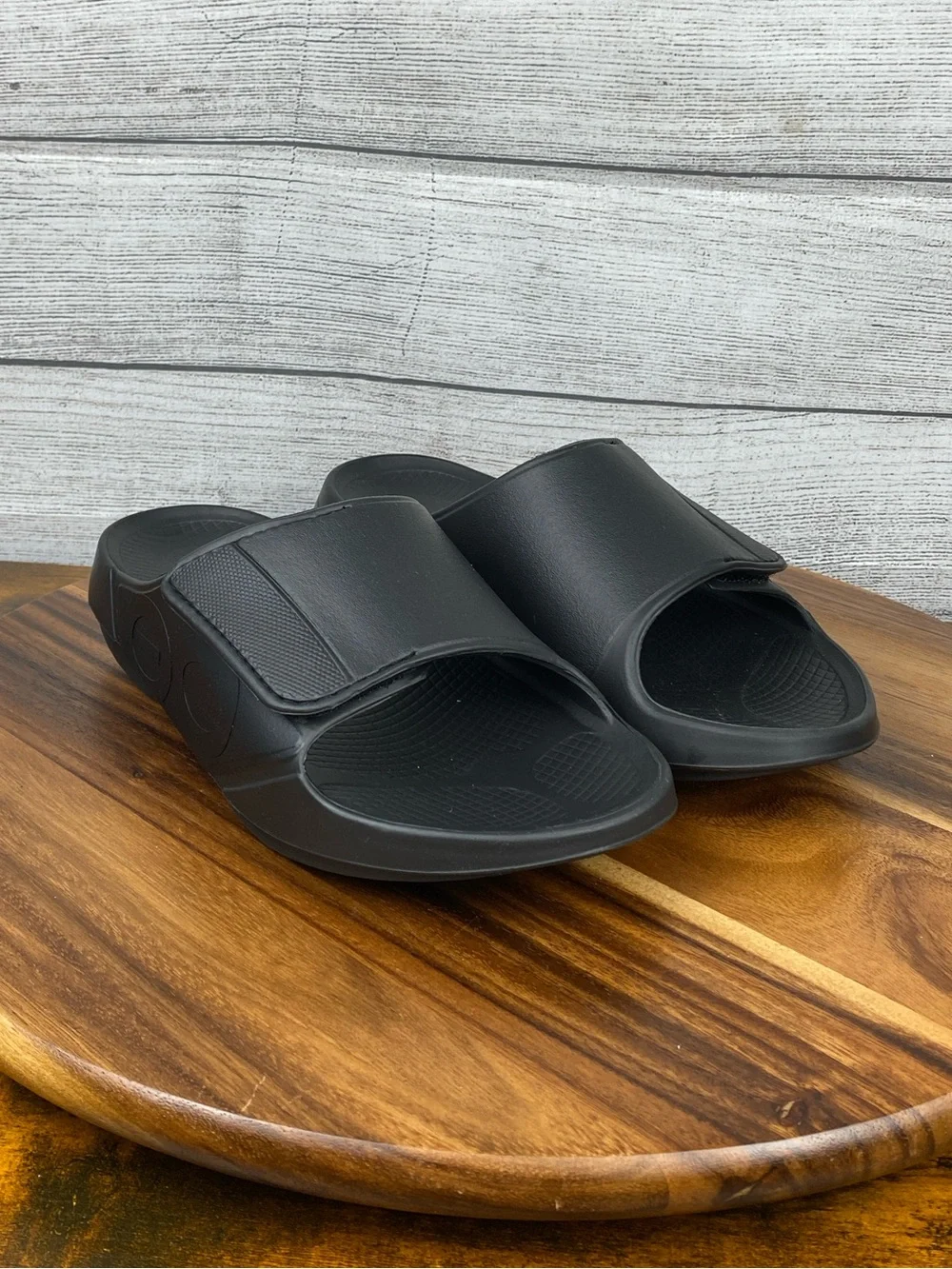 OOFOS OOahh Sport Flex Recovery Black Slide Sandals Adjustable Strap Mens Size 9